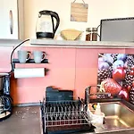 Cottbus-Apartments - Red Apartment I Privat I Wifi I Kueche I Balkon