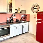 Cottbus-Apartments - Red Apartment I Privat I Wifi I Kueche I Balkon