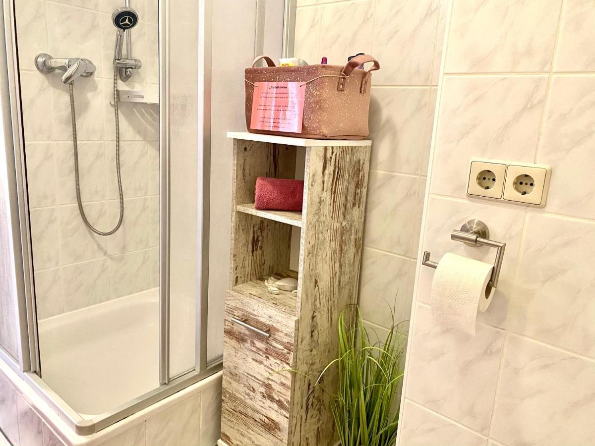 Apartamento Cottbus-apartments - Red I Privat I Wifi I Kueche I Balkon Cottbus