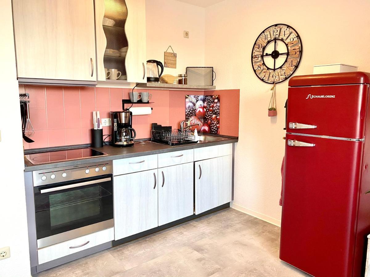 Apartamento Cottbus-apartments - Red I Privat I Wifi I Kueche I Balkon Cottbus