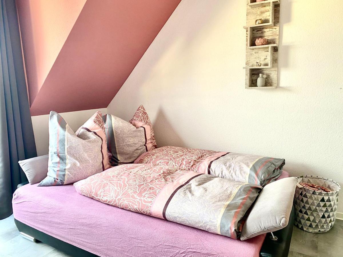 Cottbus-apartments - Red I Privat I Wifi I Kueche I Balkon Cottbus