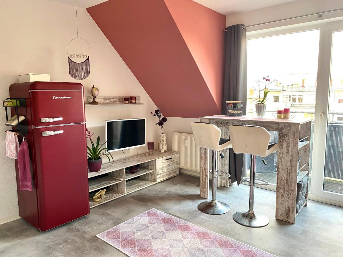 Apartamento Cottbus-apartments - Red I Privat I Wifi I Kueche I Balkon *
